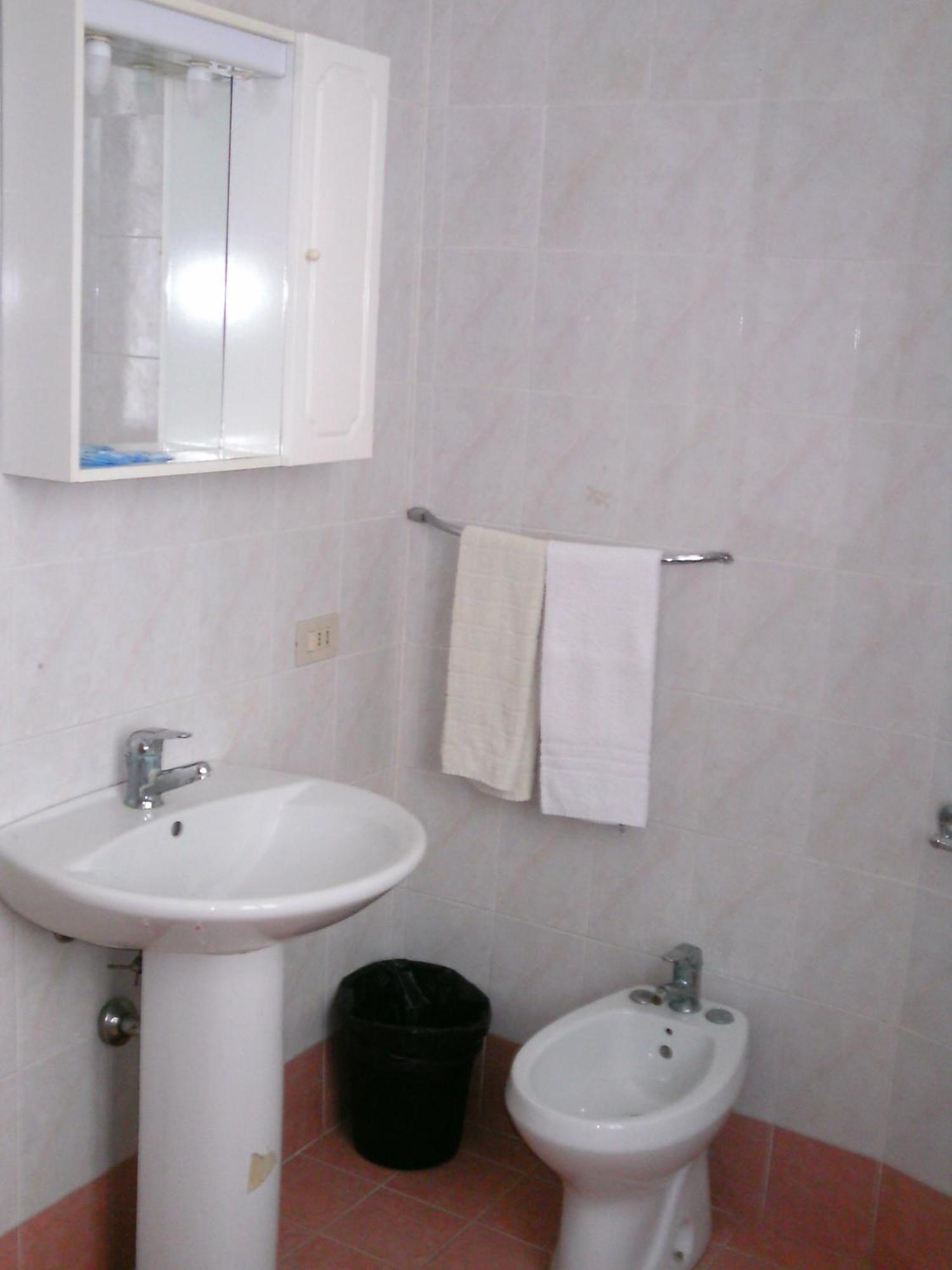 Albergo Cavour Self Check-In Ліворно Номер фото