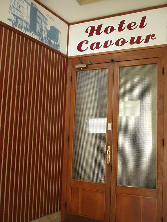 Albergo Cavour Self Check-In Ліворно Екстер'єр фото